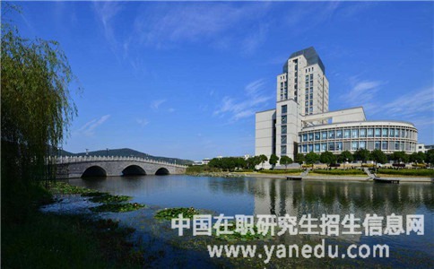 江南大学在职研究生好考吗？
